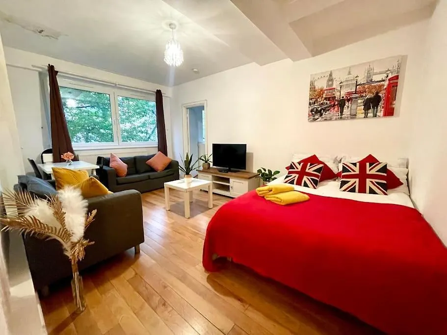2 Bed Flat Near To Tower Bridge Apartment London